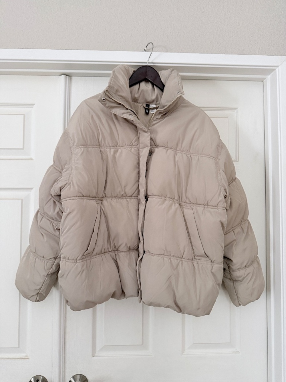H & M DIVIDED Womens Oversized Puffer Jacket, sz M